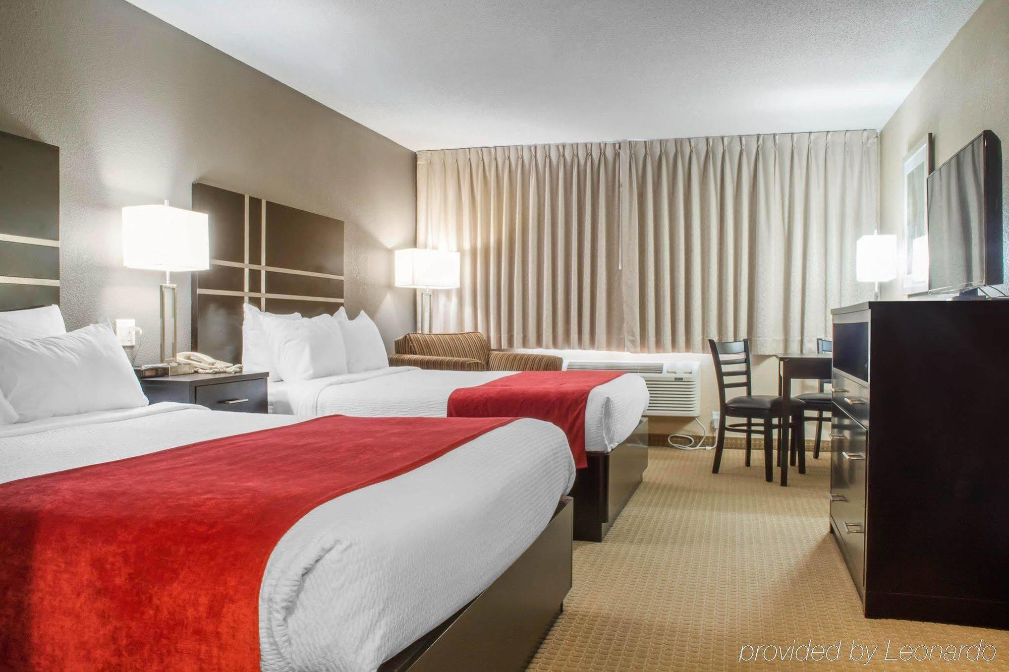 Quality Inn 2*